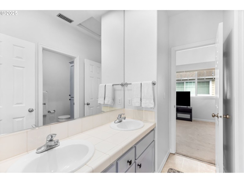 Bathroom, Attached