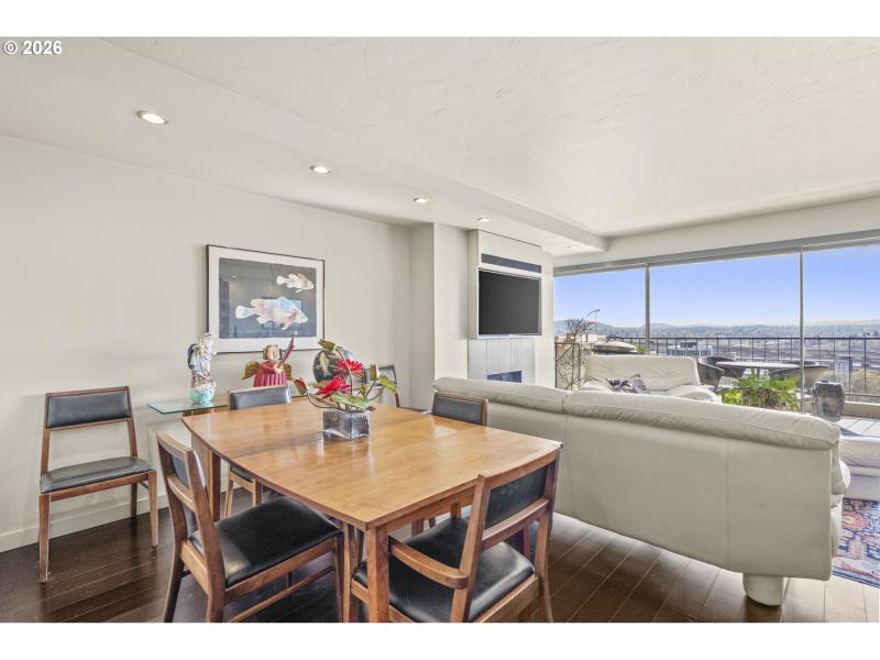 Living Room/Dining Room