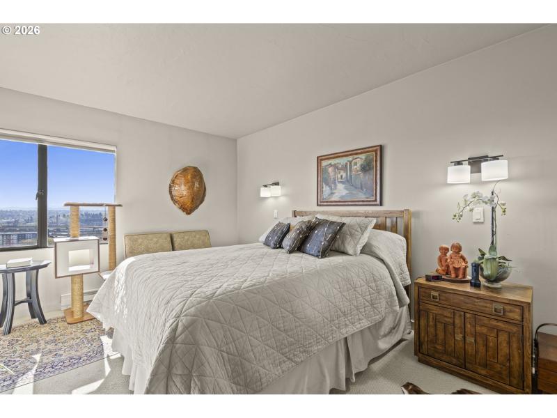 Bedroom, Owner's Suite