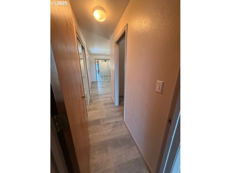 Bedroom, Primary