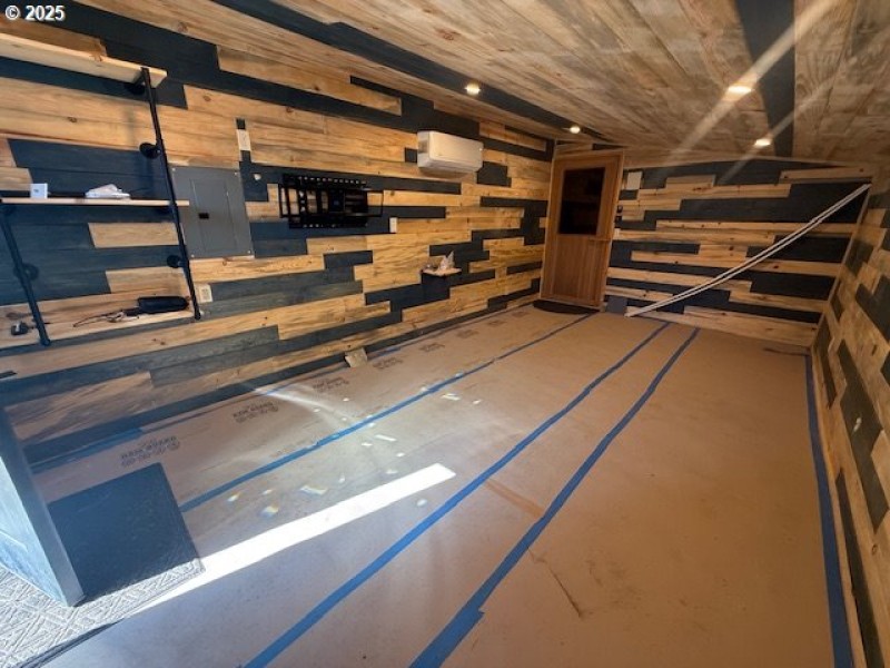 Guest Quarters