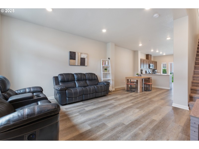 Living Room/Dining Room