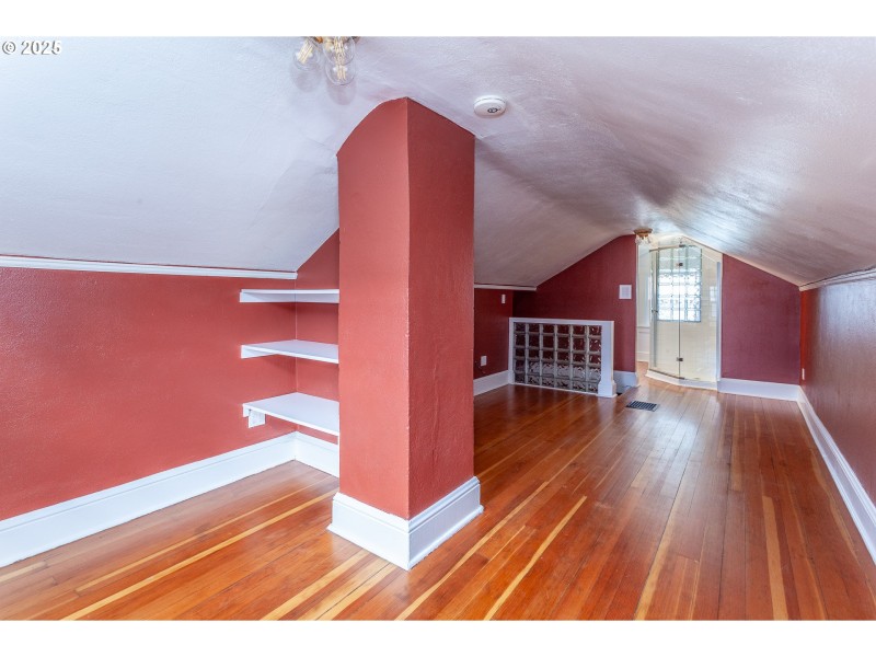 Bedroom, Owner's Suite
