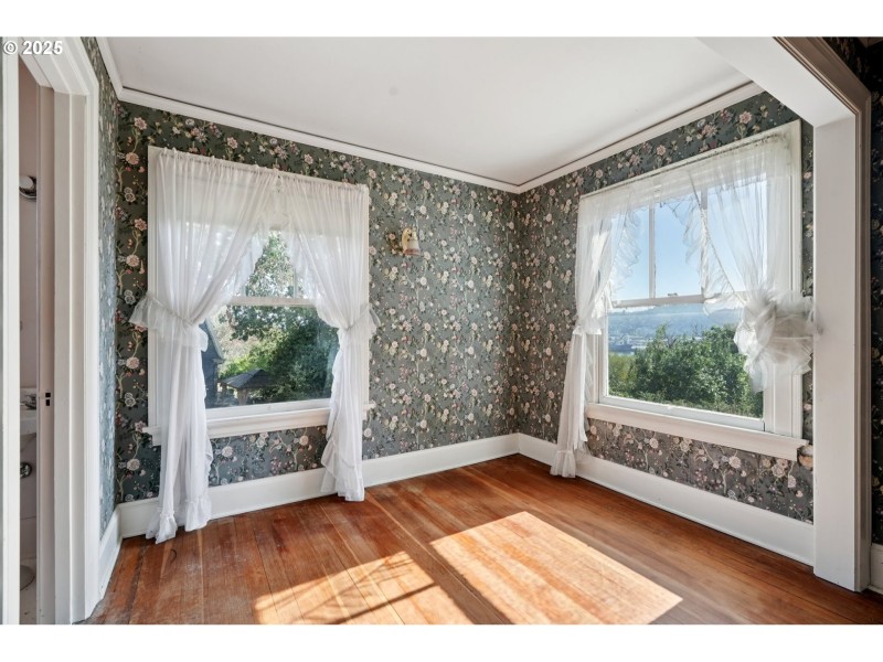 Bedroom, Owner's Suite