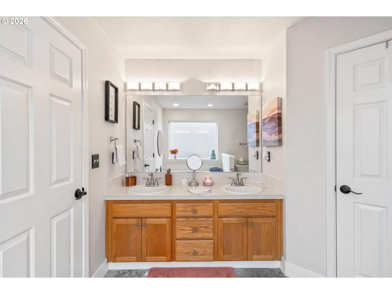 Owner's Suite Bathroom