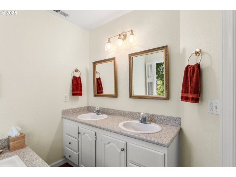 Bathroom, Attached