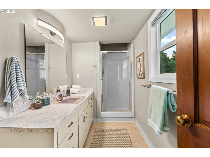 Owner's Suite Bathroom