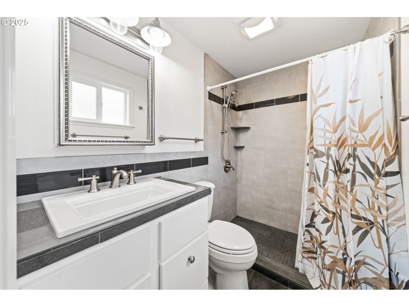 Owner's Suite Bathroom