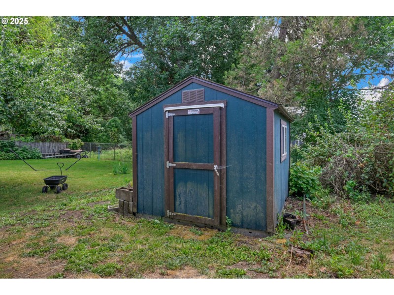 Shed