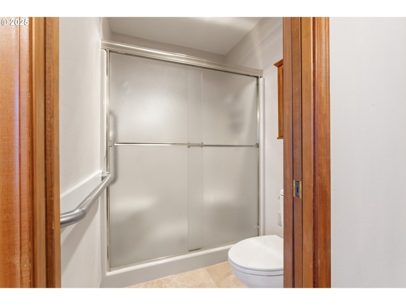 Bathroom, Attached