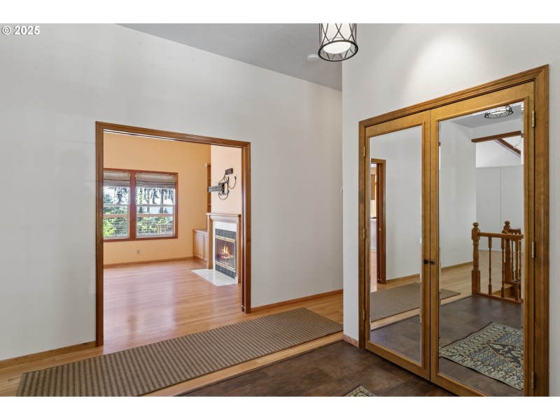 Entrance/Foyer