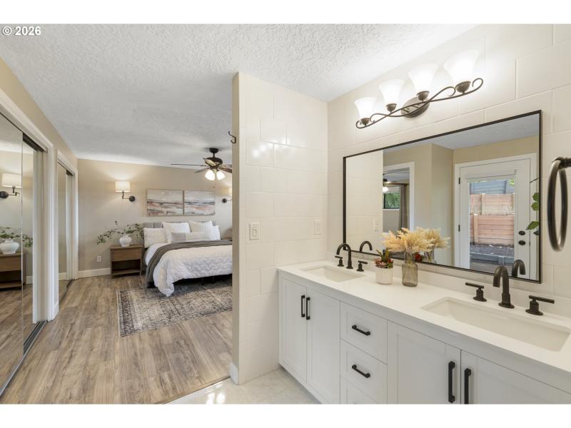 Owner's Suite Bathroom