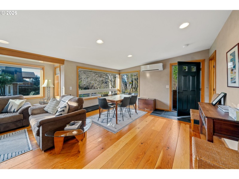 Living Room/Dining Room