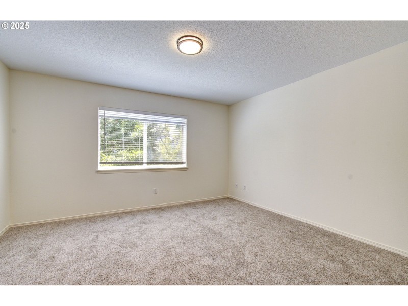 Bedroom, Primary