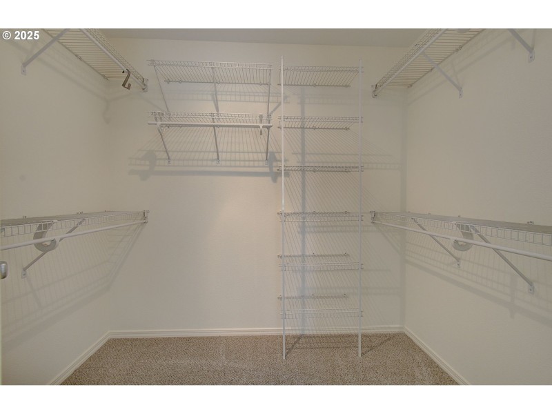 Bedroom, Primary