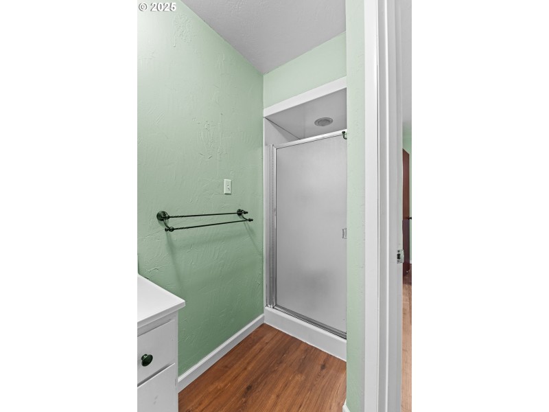 Bathroom, Attached