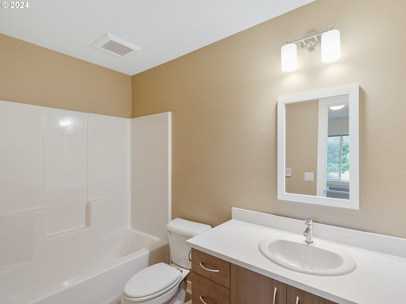Bathroom, Attached