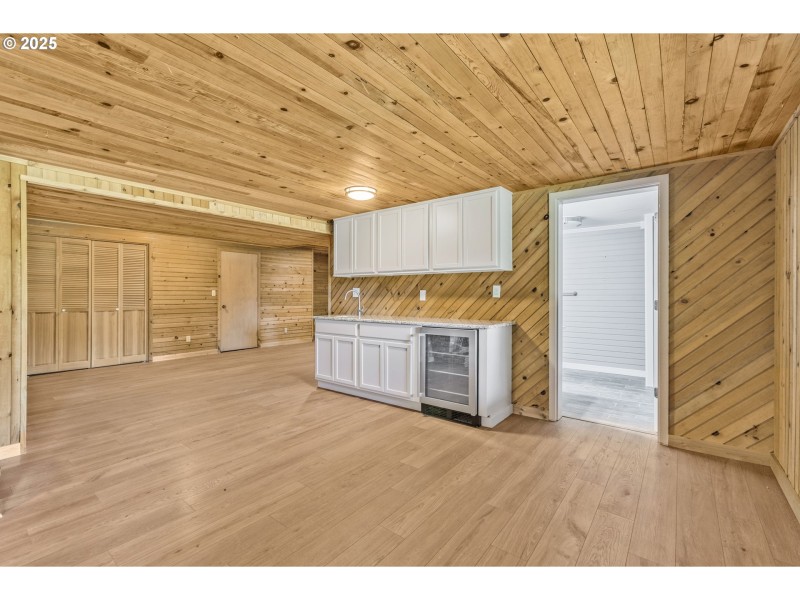 Wet Bar