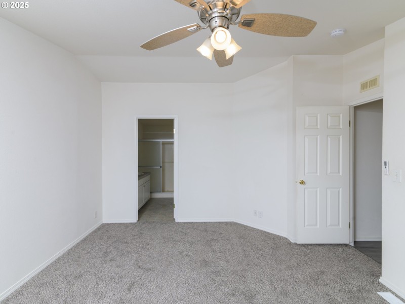 Bedroom, Owner's Suite