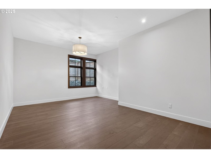 Bedroom, Owner's Suite