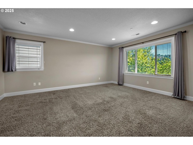 Bedroom, Primary
