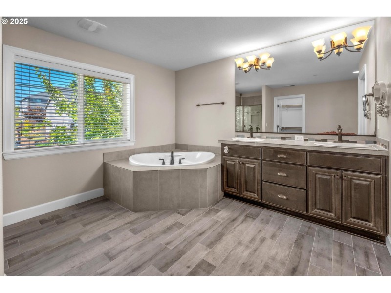 Bathroom, Attached