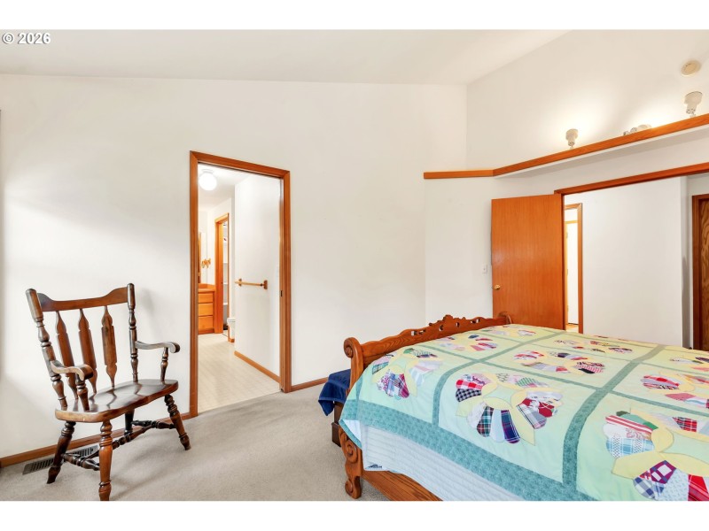 Bedroom, Owner's Suite