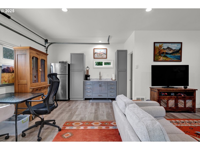 Guest Quarters