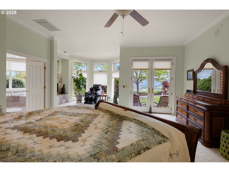 Bedroom, Owner's Suite