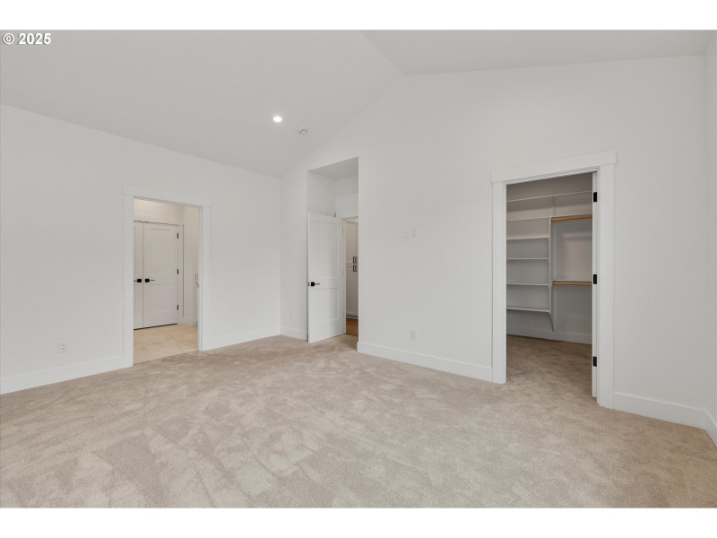 Bedroom, Primary