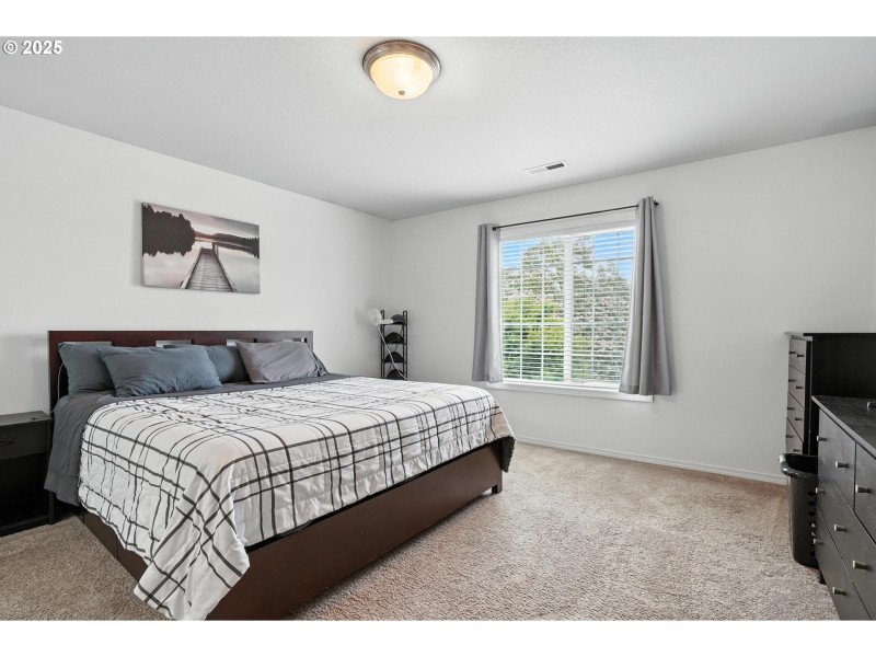 Bedroom, Primary