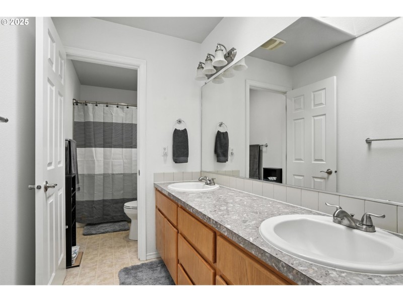 Bathroom, Attached