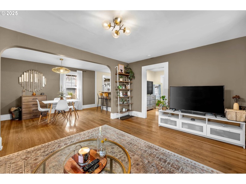 Living Room/Dining Room