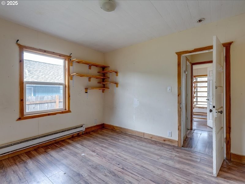 Bedroom, Primary