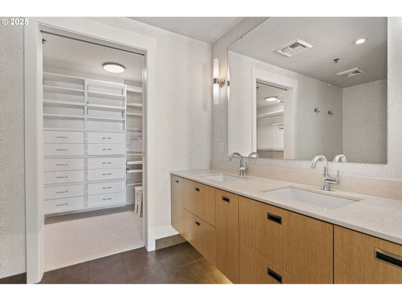 Bathroom, Attached