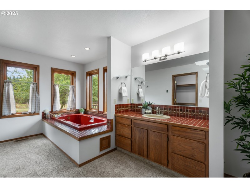 Bathroom, Attached