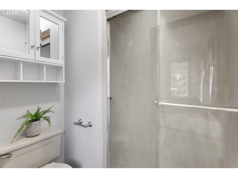 Bathroom, Attached