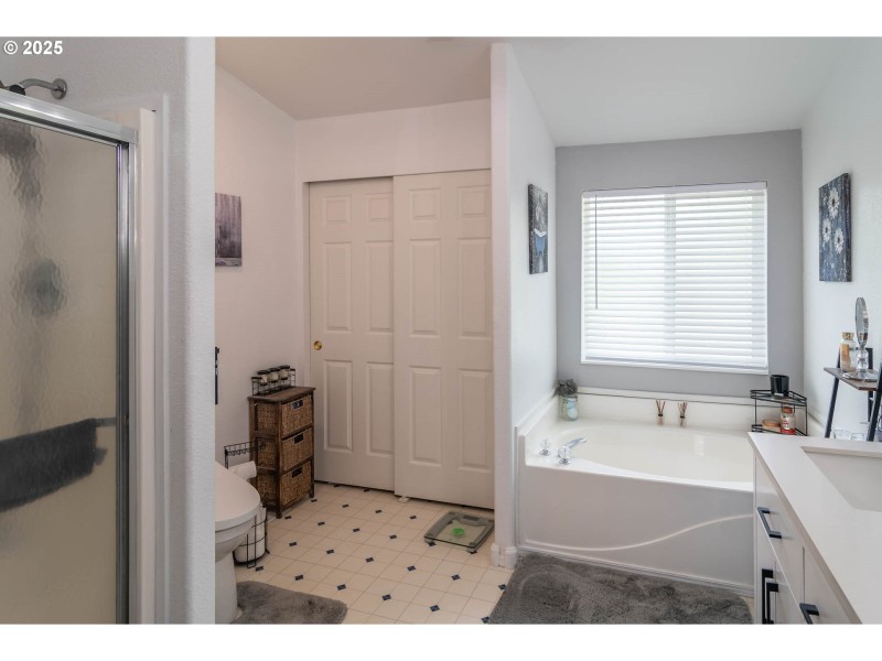 Bathroom, Attached