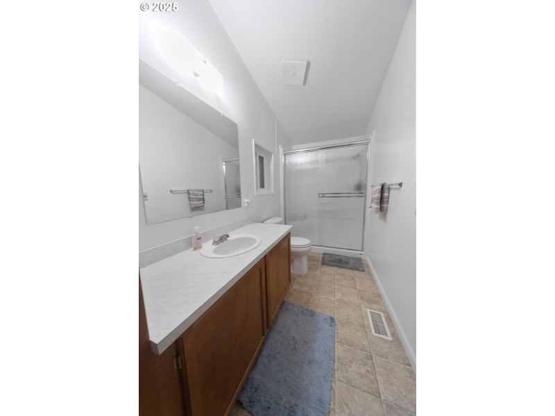 Bathroom, Attached