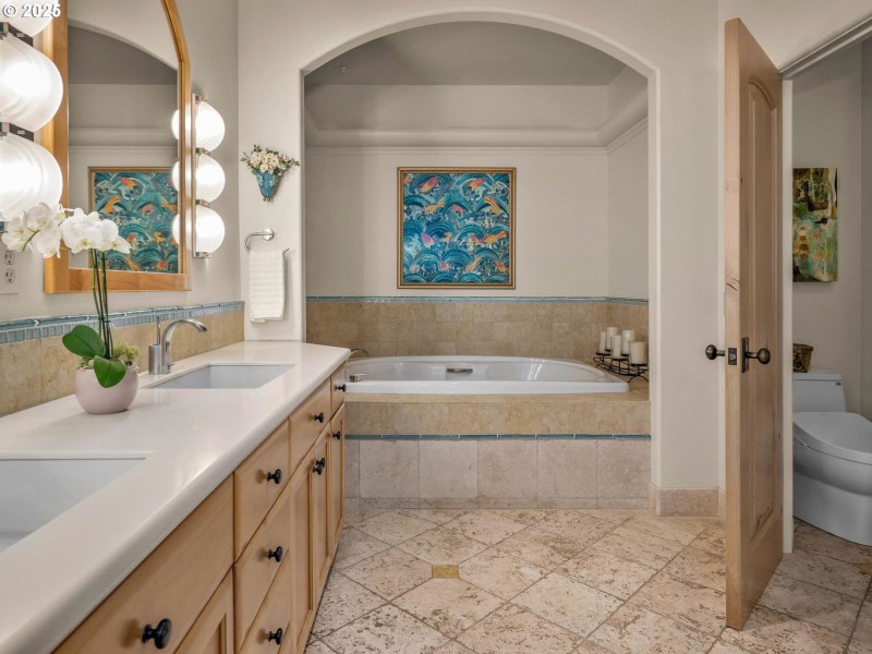 Bathroom, Attached