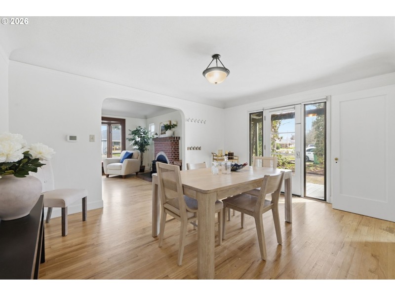 Living Room/Dining Room