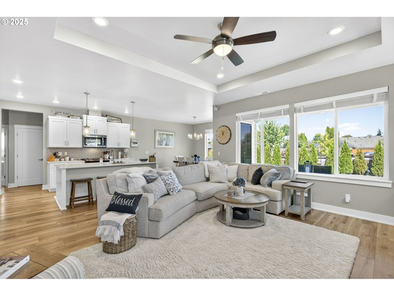 Kitchen/Living Room