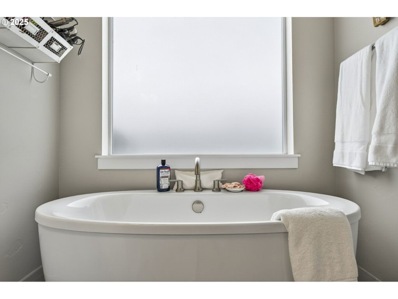 Bathroom, Attached