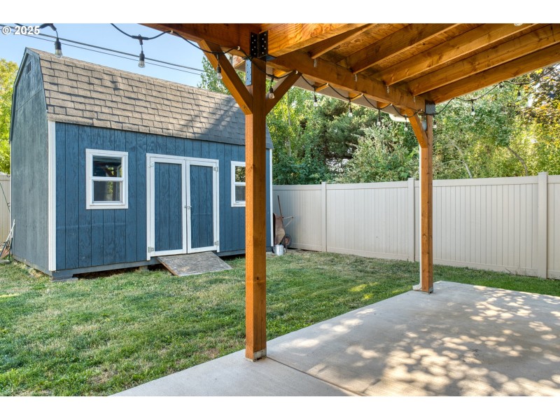 Shed