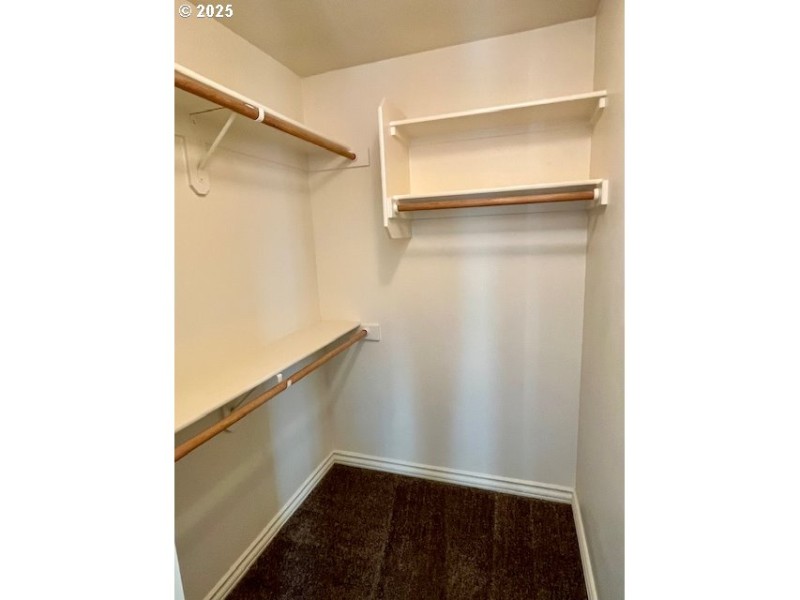 Bedroom, Primary