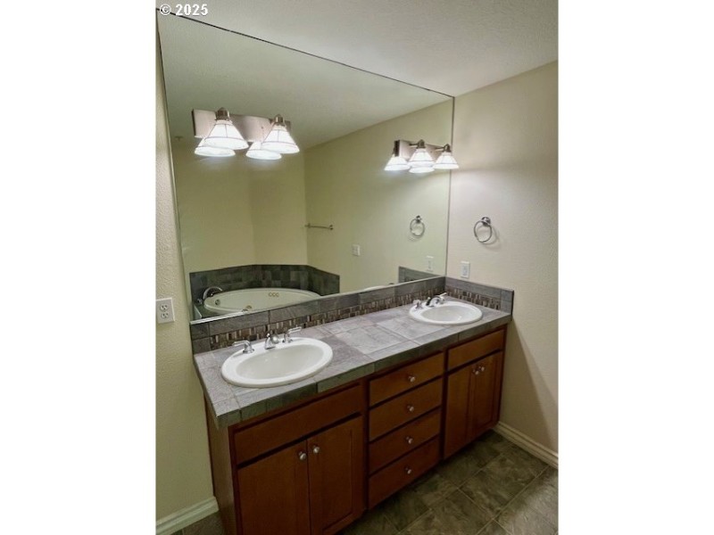 Bathroom, Attached