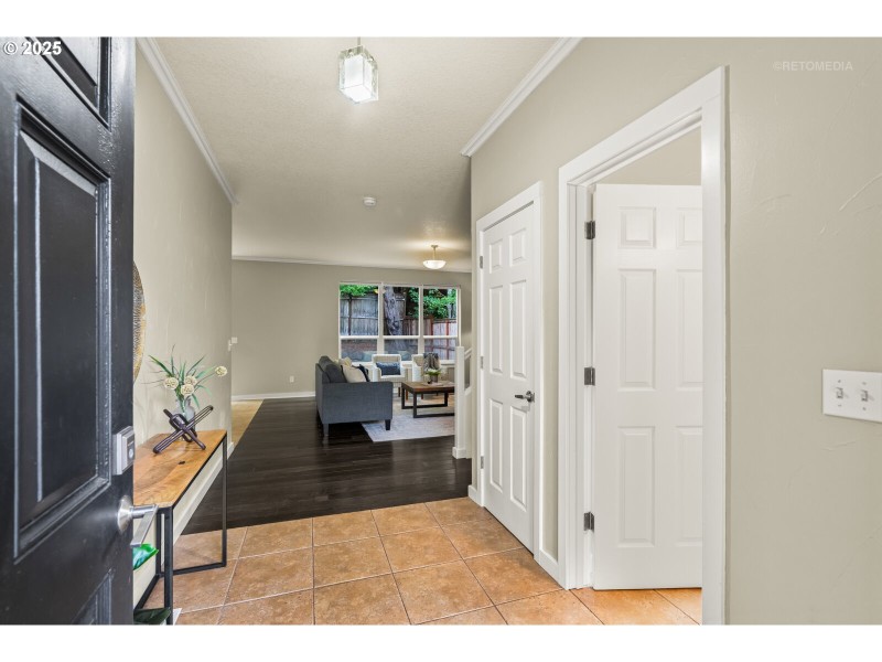 Entrance/Foyer