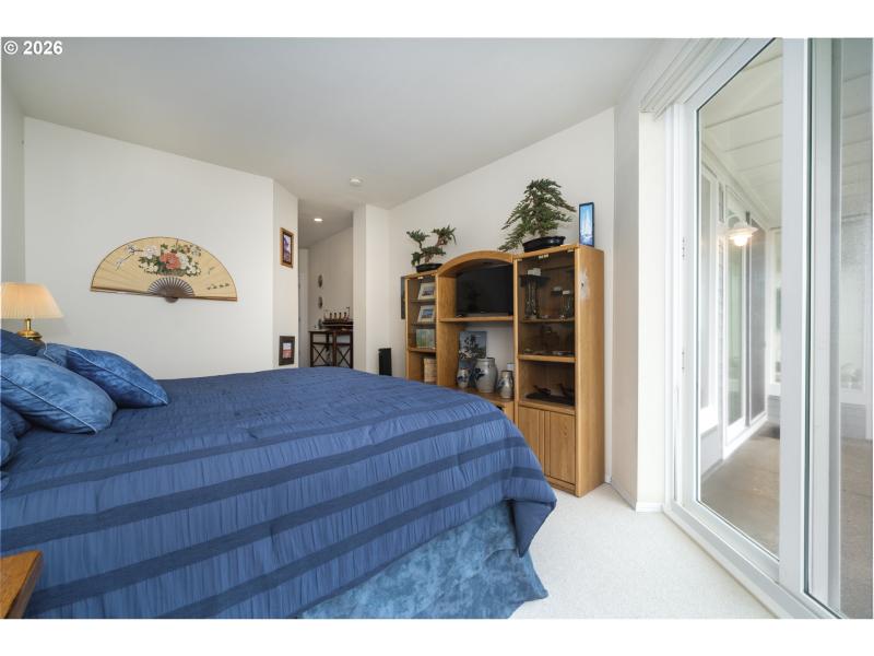 Bedroom, Owner's Suite