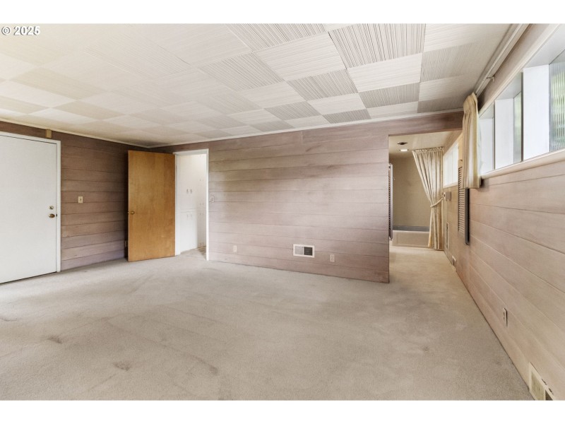 Owner's Suite Bedroom