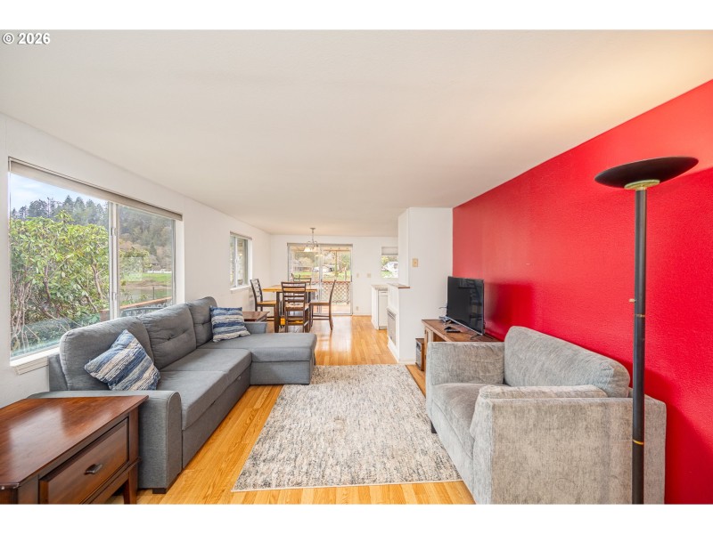 Living Room/Dining Room